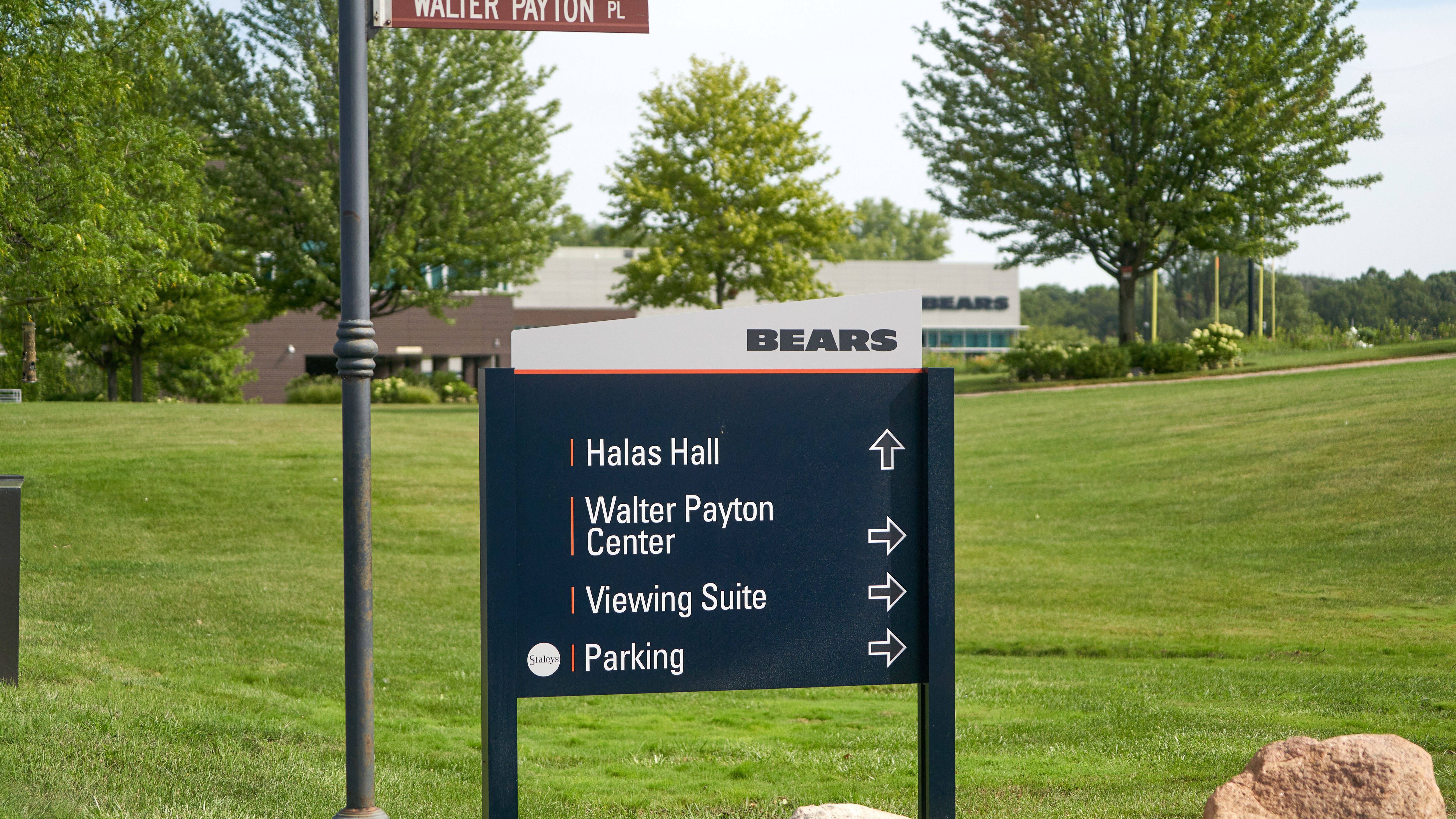 <strong>Chicago Bears</strong><br>Halas Hall<br><em>Baukosten: 20 Millionen US-Dollar (1997)</em>