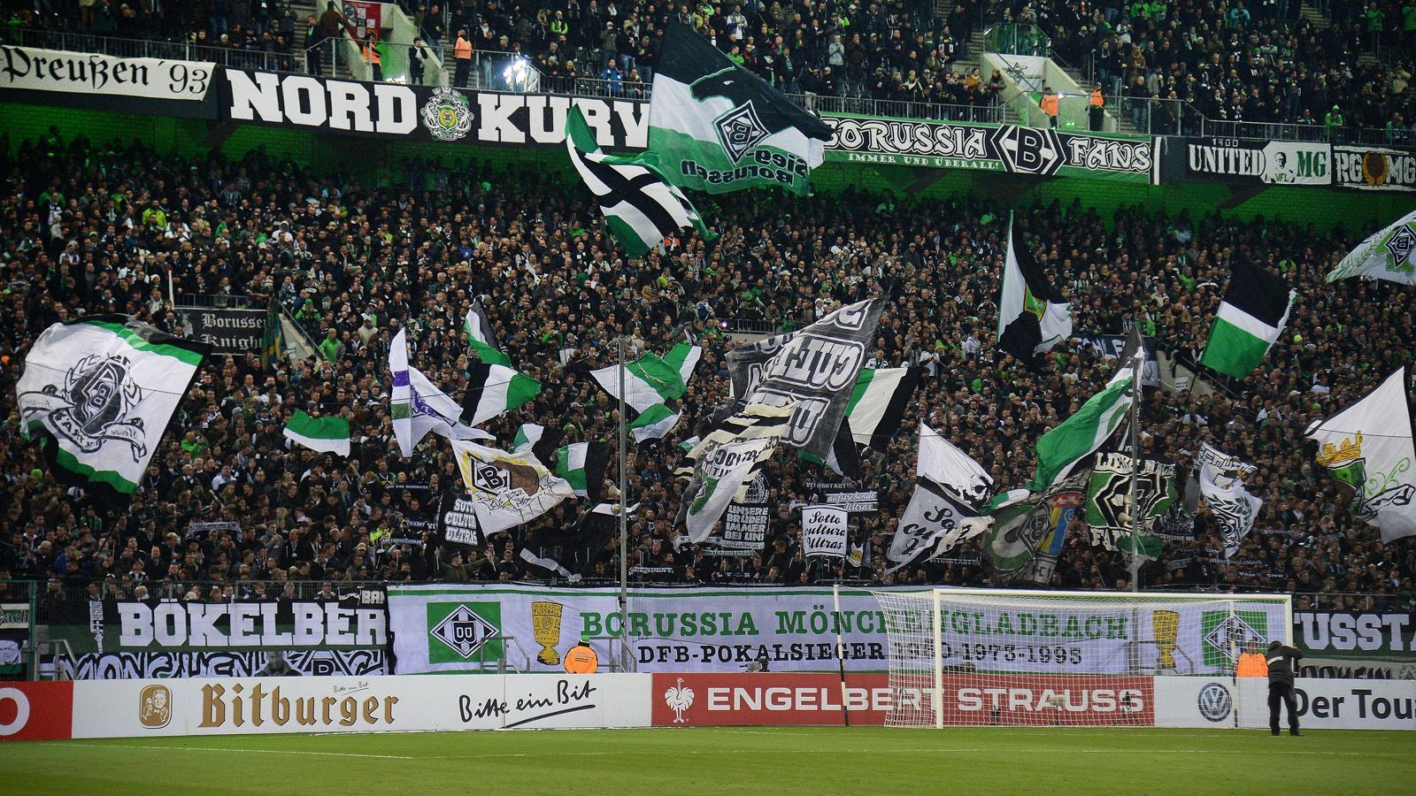 <strong>Platz 11: Borussia Mönchengladbach (17 Euro)</strong><br>
                Bier: 4,80 Euro, Softdrink: 4,80 Euro, Bratwurst: 3,70 Euro