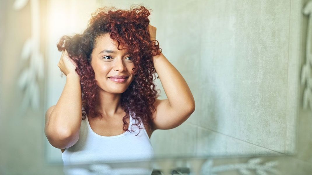 Schöne Locken – ganz ohne Lockenstab? Das geht! Flechtfrisur, Stylingtipps und Co. – hier erfahrt ihr mehr!