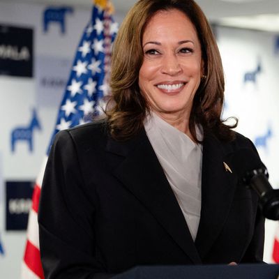 USA-ELECTION/HARRIS