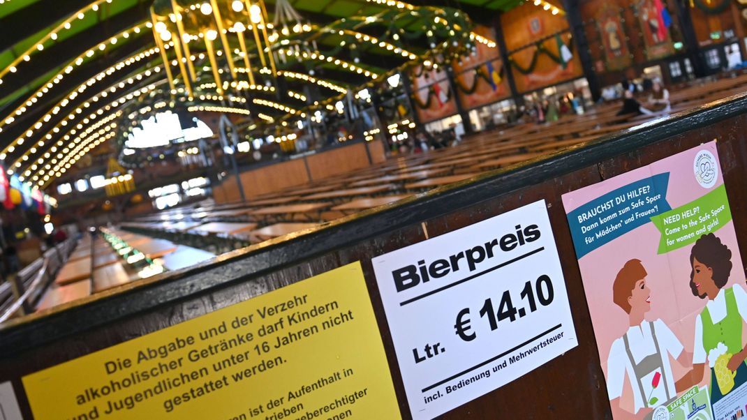 Bierpreis 14,10 Euro für die Maß. In diesem Festzelt wird die 15-Euro-Marke nicht geknackt.