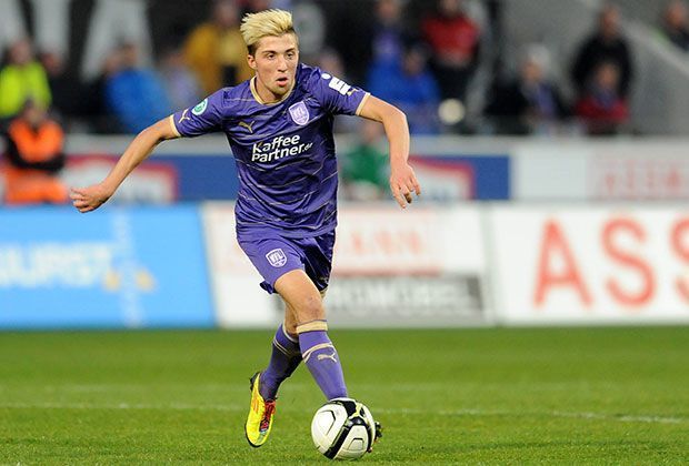 
                <strong>Kevin Kampl</strong><br>
                Nach einem Leihgeschäft bei Greuter Fürth, spielte der Rechtsaussen für den VfL Osnabrück und den VfR Aalen, bevor es zu dem Top-Klub aus Österreich ging. 
              