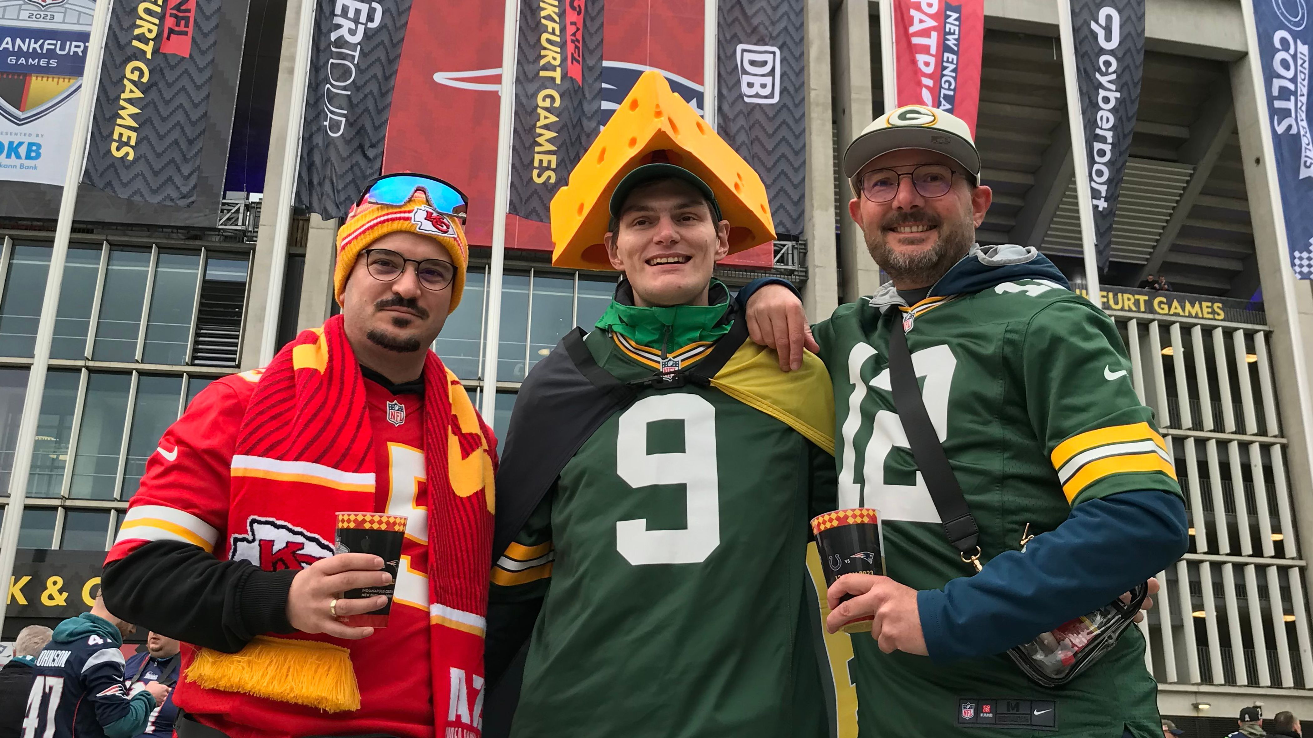 <strong>NFL in Frankfurt: Die besten Outfits der Football-Fans</strong><br><strong></strong>Die Football-Community hat sich neben Trikots auch einige coole Kostüme ausgesucht.