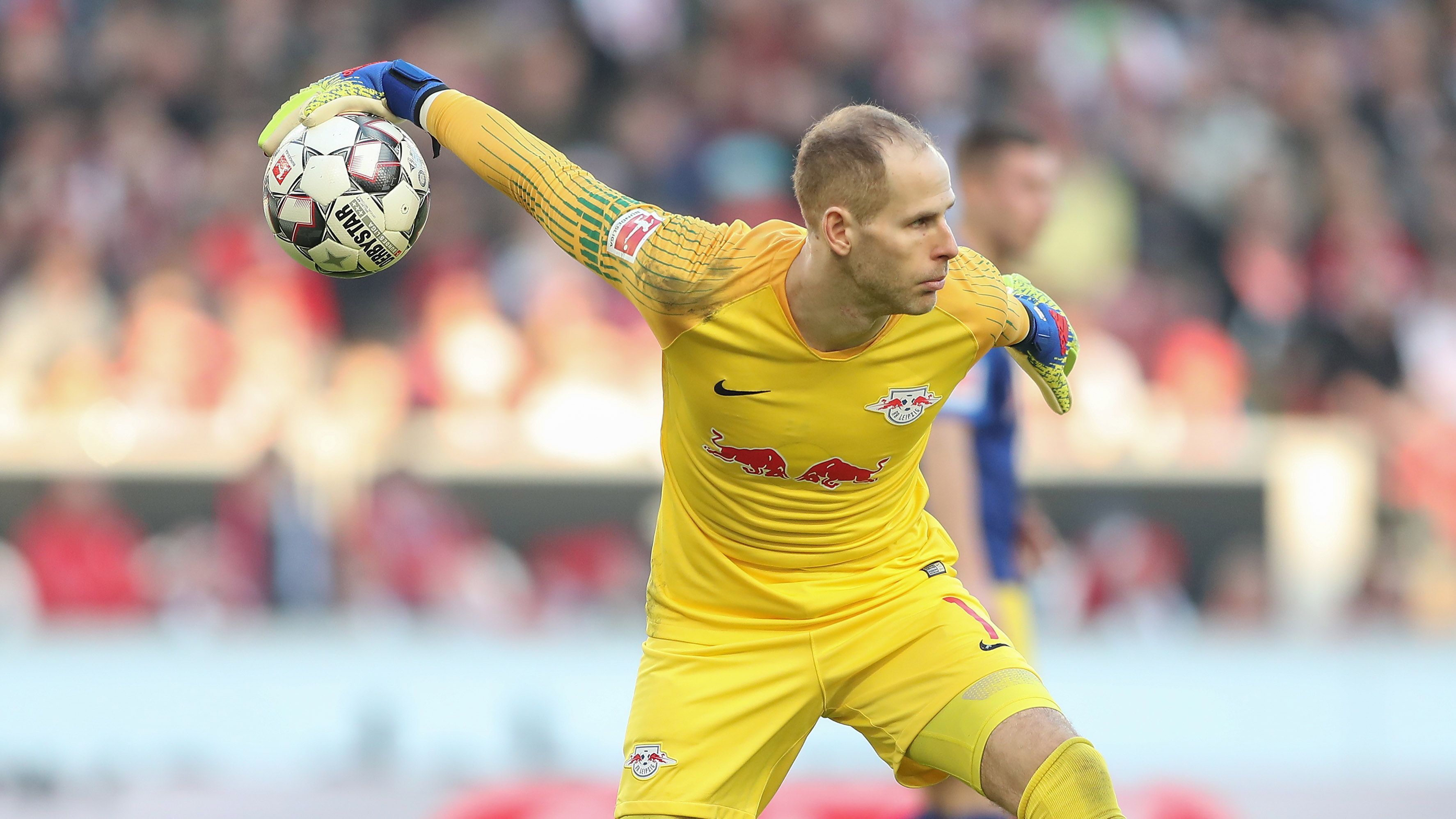 
                <strong>Tor</strong><br>
                Peter Gulasci von RB Leipzig, gewählt mit 24,8 Prozent 
              