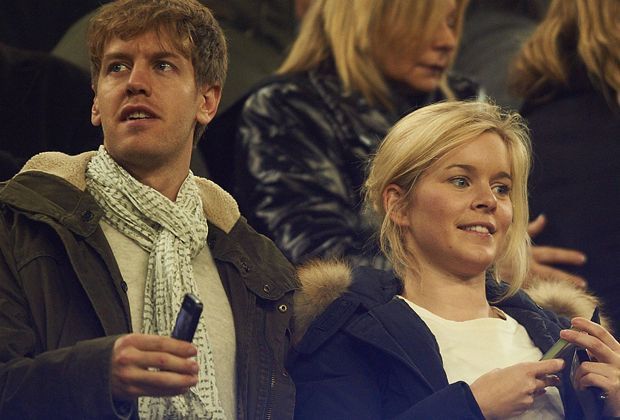 
                <strong>Hanna Sprater</strong><br>
                Hanna Sprater hat sich Vierfach-Weltmeister Sebastian Vettel geangelt. Der widmete ihr sogar seinen letzen Titel. Die beiden sind schon seit ihrer Jugend zusammen. Wann Herr Vettel wohl um ihre Hand anhalten wird?
              