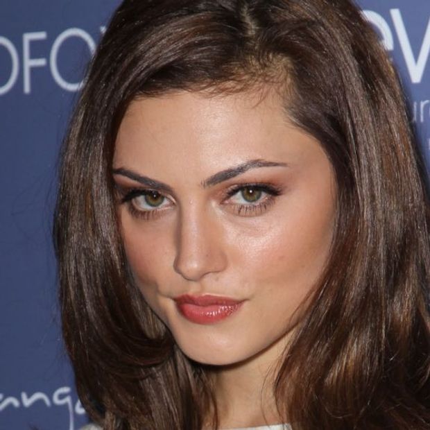 Phoebe Tonkin Image