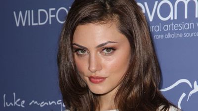 Profile image - Phoebe Tonkin