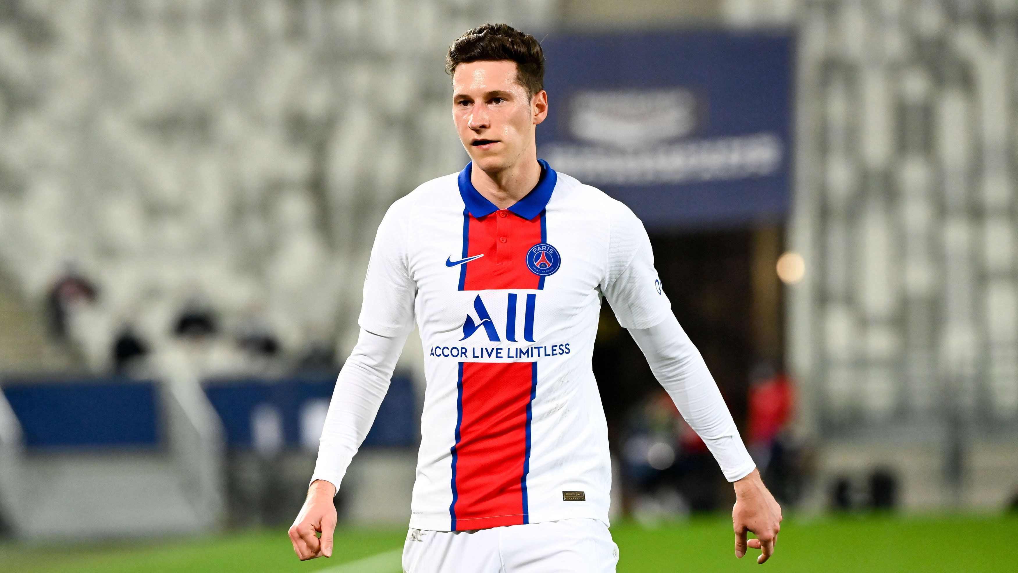 
                <strong>Julian Draxler (Angriff)</strong><br>
                Jahresgehalt: 7,2 Millionen Euro.
              