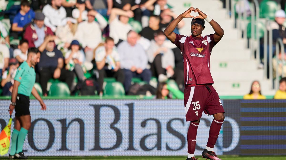 LaLiga Hypermotion, Elche CF v Albacete Balompie ELCHE, SPAIN - APRIL 20: Christian Kofane Centre-Forward of Albacete Balompie celebrates after scoring his team s second goal during the LaLiga Hype...