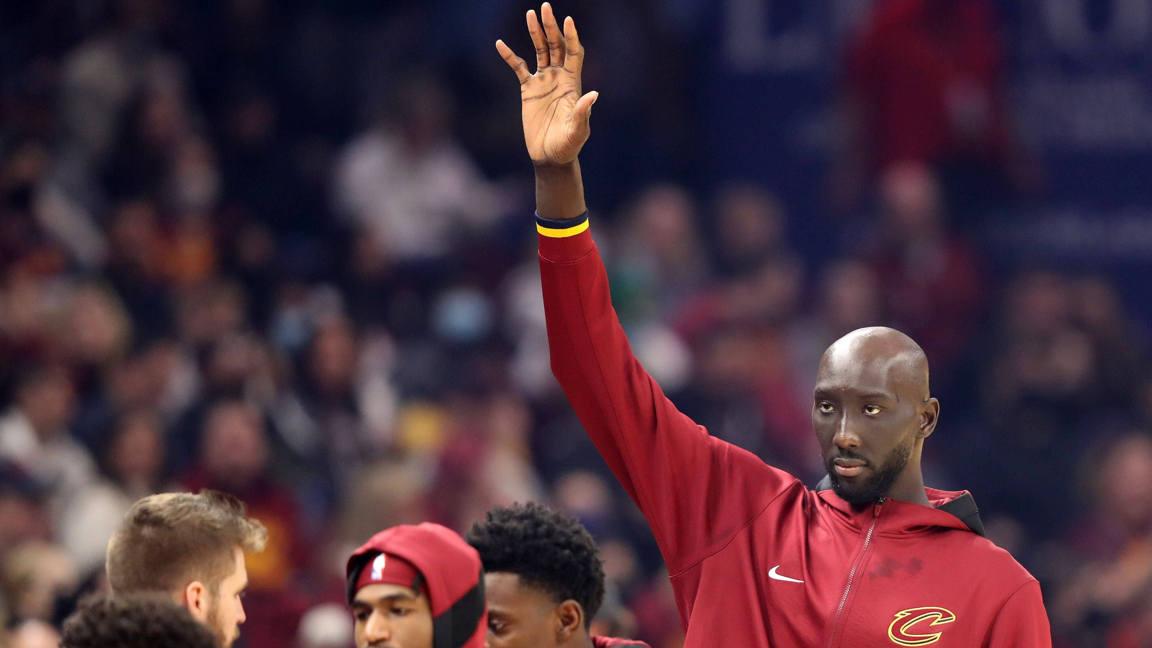 <strong>Tacko Fall - 2,29m</strong><br><strong>Teams:</strong> Boston Celtics, Cleveland Cavaliers<br><strong>Karriere-Stats:</strong> 2,2 Punkte, 2,4 Rebounds, 0,2 Assists<br><strong>Auszeichnungen:</strong> -