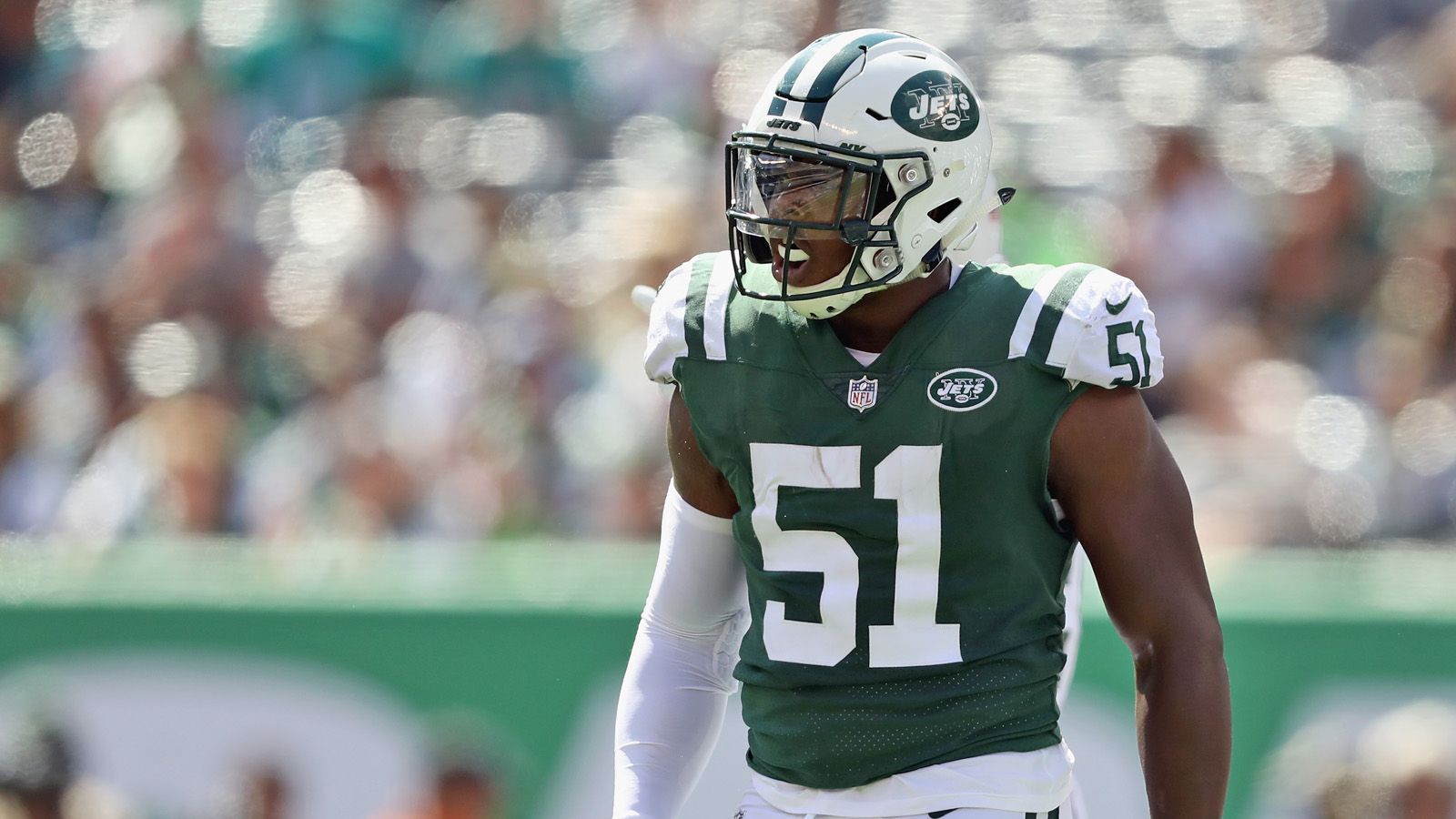 
                <strong>Brandon Copeland (New York Jets)</strong><br>
                Brandon Copeland muss bei den ersten vier NFL-Saisonspielen seines Teams zuschauen. Die NFL hat den Linebacker der New York Jets gesperrt - wegen leistungssteigernder Substanzen. Der 28-Jährige hatte erst in der Offseason seinen Vertrag bei den Jets verlängert, darf diese Saison aber erst ab dem 7. Oktober wieder aktiv ins Geschehen eingreifen. Einen Tag nach dem Duell der Jets gegen die Eagles am 5. Spieltag.
              