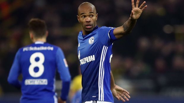 
                <strong>Naldo (FC Schalke 04)</strong><br>
                Körpergröße: 1,98 MeterPosition: Innenverteidiger
              