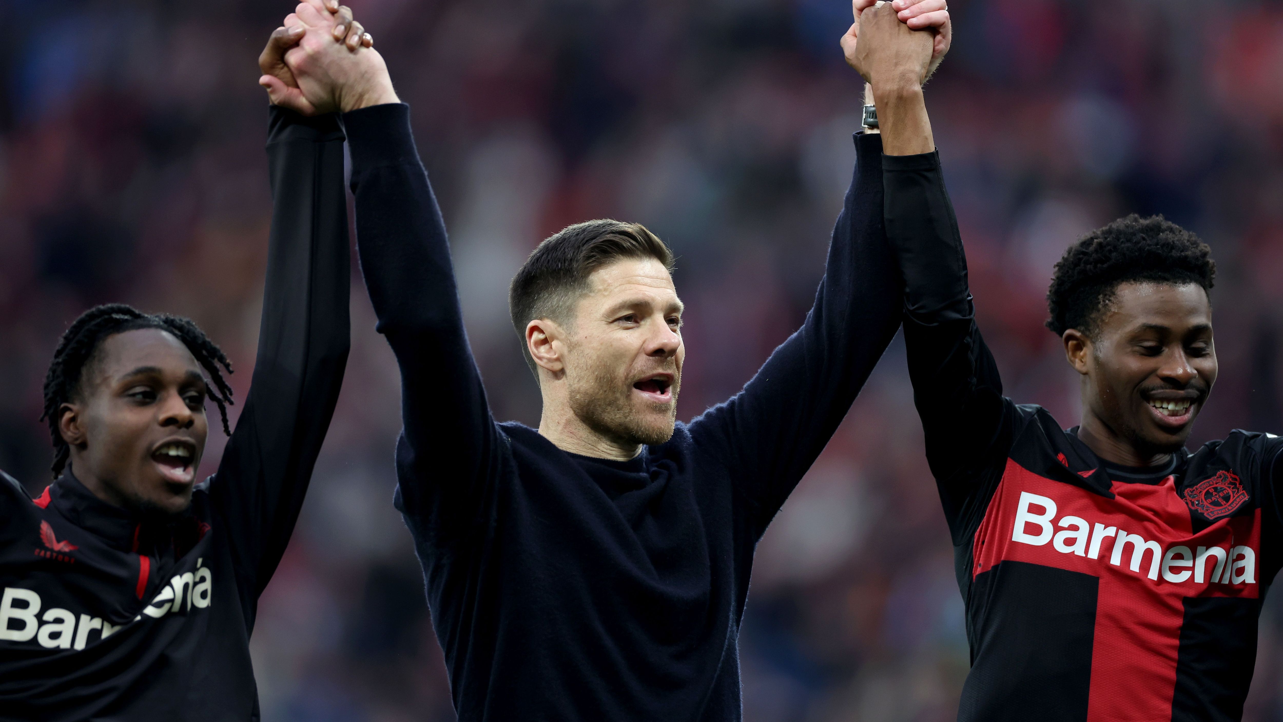 <em><strong>Internationale Presse feiert Leverkusens Titel</strong><br>Bayer Leverkusen krönt sich erstmals in der Vereinsgeschichte zum Deutschen Meister. Nicht zuletzt dank Trainer Xabi Alonso. Der Spanier wird von der internationalen Presse als "Xabi I. von Deutschland" gehuldigt. So feiert das Ausland das neue "Meisterkusen".</em>