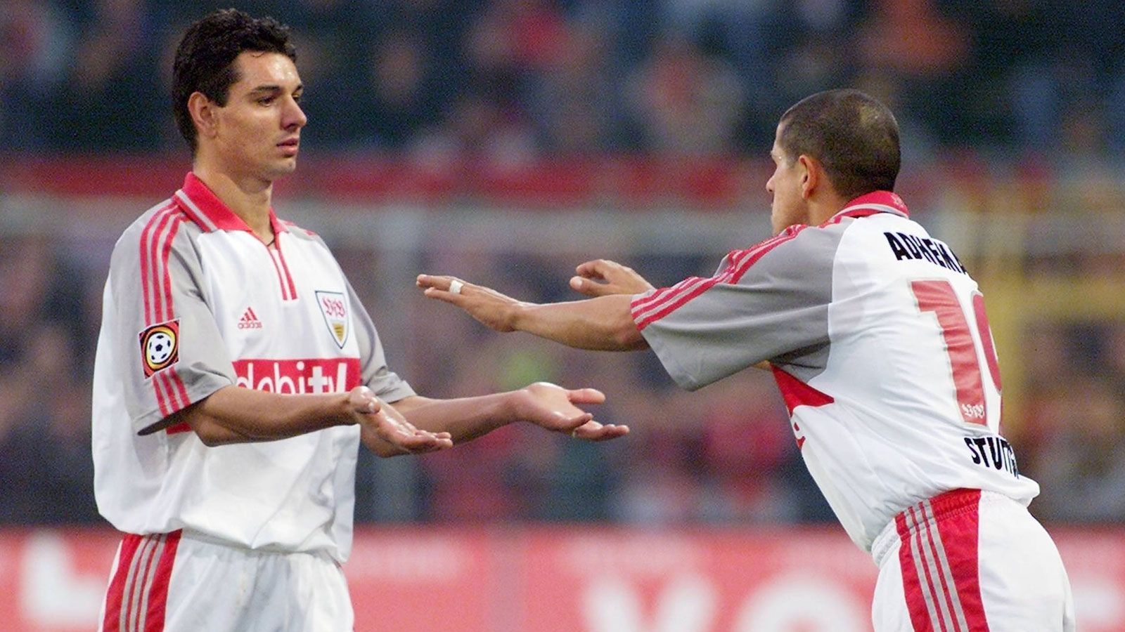 
                <strong>Ioan Viorel Ganea und Adhemar (VfB Stuttgart)</strong><br>
                Dreierpacker: Adhemar - Vorlagengeber: Ioan Viorel Ganea - Ergebnis: 6:1 gegen Kaiserslautern - Datum: 03. Februar 2001
              