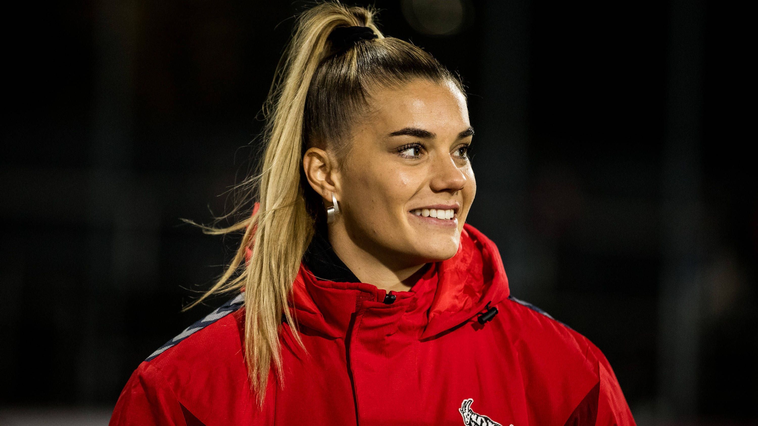 <strong>Selina Cerci</strong><br>Baller League Team: Las Ligas Ladies - Managerin<br>Alter: 23<br>Position: Angriff<br>Klubs: 1. FC Köln (aktuell, 10 Bundesligaspiele, 1 Tor), 1. FFC Turbine Potsdam (43 Spiele, 28 Tore, 5 Assists), SV Werder Bremen (29 Spiele, 19 Tore)<br>Nationalmannschaft: Deutschland (2 Länderspiele)