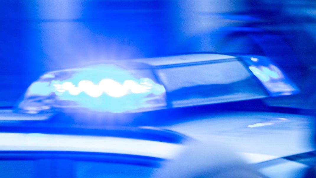 Ein Mann verletzt vier Menschen im niedersächsischen Pein mit einem Messer. (Symbolbild)