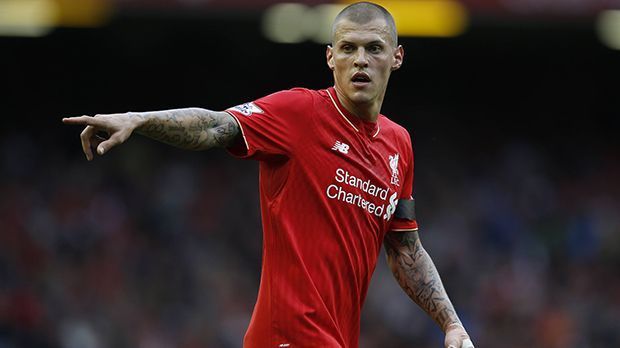 
                <strong>Martin Skrtel</strong><br>
                Möglicher Verlierer: Martin Skrtel. Der Verteidiger ist ein Abräumer, der auch vorne bei Ecken für Gefahr sorgen kann. Doch Klopp steht auf Verteidiger, die schnell sind und ein Spiel von hinten aufbauen können. In beiden Punkten hat der Slowake Defizite.
              