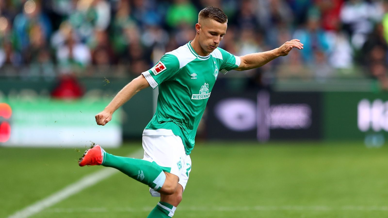 
                <strong>Johannes Eggestein (Werder Bremen)</strong><br>
                Der jüngere der beiden Brüder kommt für die letzten Minuten anstelle von Klaassen zum Einsatz. Ihm glückt aber keine entscheidende Aktion mehr. Ohne Note
              