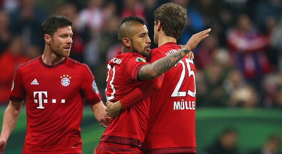 
                <strong>FC Bayern München</strong><br>
                Platz 10: FC Bayern München - Der deutsche Rekordmeister erwirtschaftet in der vergangenen Saison laut "Forbes" ganze 60 Millionen US-Dollar. Dafür reicht es im internationalen Vergleich jedoch nur zu Rang zehn. 
              