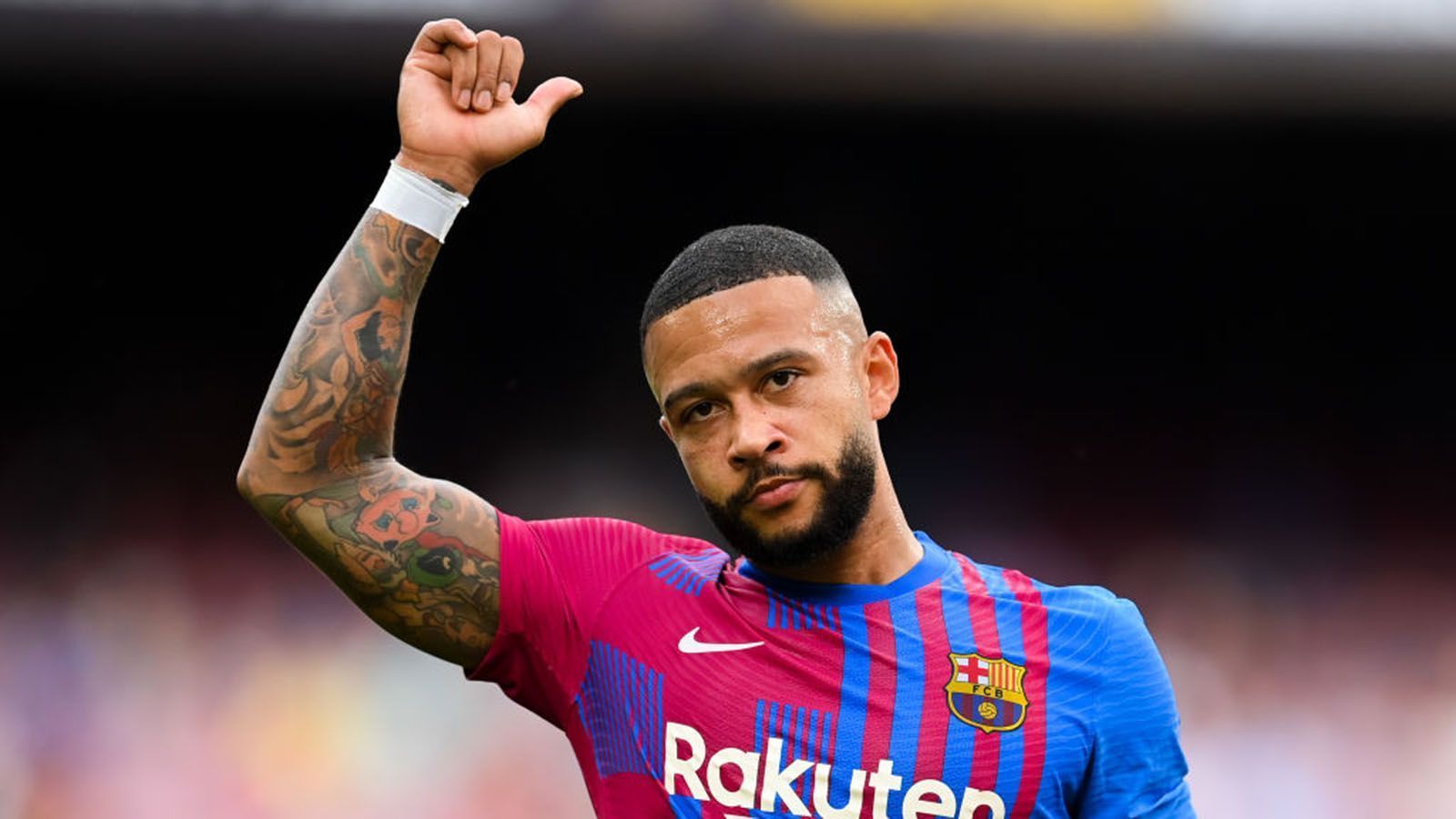 
                <strong>Memphis Depay </strong><br>
                Der Niederländer ist im Sommer zum FC Barcelona gekommen und hat keinen Cent Ablöse gekostet. Sein Start in La Liga ist bereits sehr verheißungsvoll verlaufen mit zwei Toren und einem Assist in drei Spielen. Seine Dribbelstärke, gepaart mit seinem Zug zum Tor, machen ihn wohl nahezu unverzichtbar im "neuen" Barca-Team. 
              