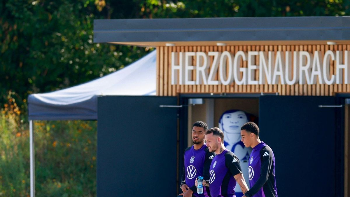 DFB-Spieler Henrichs, Raum und Musiala in Herzogenaurach