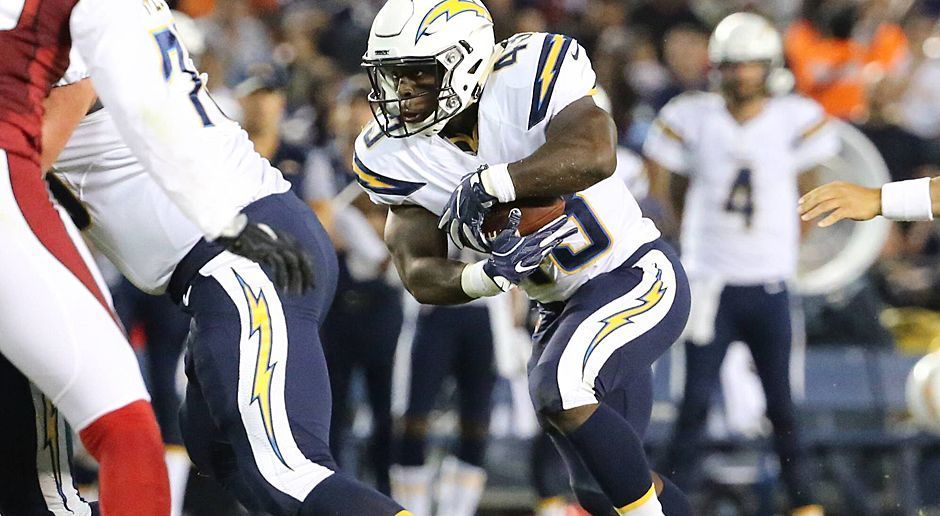 
                <strong>Branden Oliver (Running Back, San Diego Chargers)</strong><br>
                Branden Oliver: Der Running Back zog sich in der Preseason einen Achillessehnenriss zu und wird die gesamte Saison ausfallen. Bitter für San Diego: Oliver war nicht nur fester Bestandteil der Backfield-Rotation, sondern der Kickoff-Returner des Teams.
              
