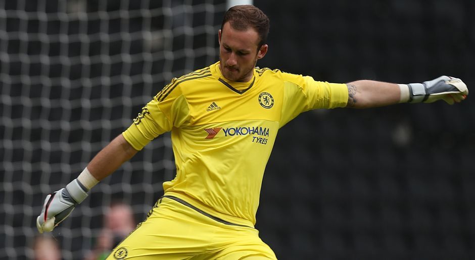 
                <strong>Mitchell Beeney (Crawley-Town)</strong><br>
                Auf der Ersatzbank: Mitchell Beeney (Torwart), 20, aufnehmender Verein: Crawley Town (League Two/4. Liga England)
              