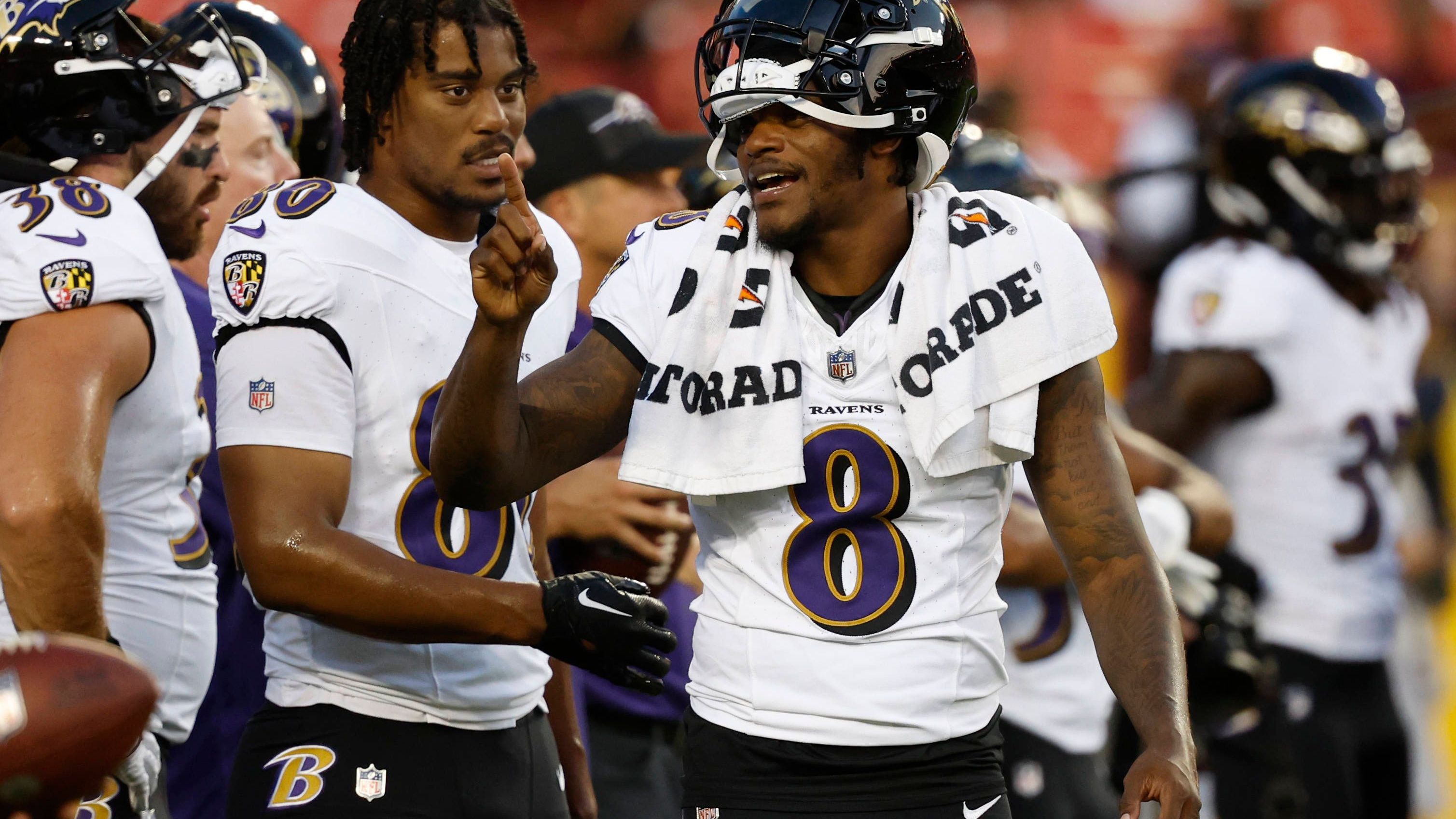 <strong>Baltimore Ravens</strong><br>- Lamar Jackson (r.): Nachdem endlich der Vertrag verlängert wurde, soll nun der Angriff auf die Playoffs erfolgen.<br>- Marlon Humphrey: Der Star der Defense macht vielen Receivern das Leben sehr schwer.<br>- Mark Andrews: Ist die wichtige Anspielstation von Jackson.<br>- Roquan Smith: Ist der wichtigste Mann in der Front-Seven der Ravens.<br>- Ronny Stanley: Der Veteran trägt maßgeblich zum Schutz von Jackson bei.