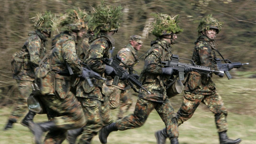 Die Zahl der Soldat:innen in Deutschland ist deutlich gesunken.