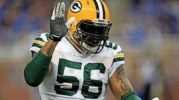 
                <strong>JuliusPeppers</strong><br>
                Julius Peppers (Green Bay Packers) - Peppers spielte bereits für die Carolina Panthers und die Chicago Bears, bevor er 2014 zu den Green Bay Packers wechselte. Bisher stand der Linebacker einmal im Finale der NFL. Dort musste er sich jedoch 2003 den New England Patriots um Quarterback Tom Brady geschlagen geben.
              