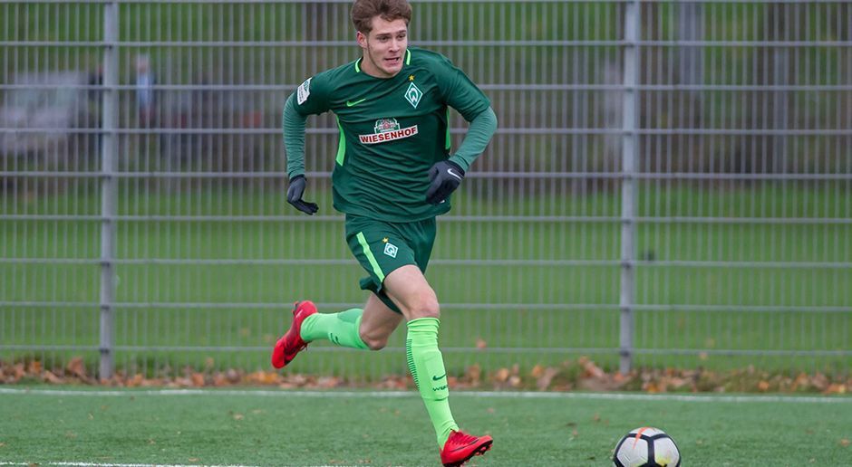 
                <strong>Abwehr: Louis Poznanski</strong><br>
                Verein: FC Bayern München (vergangene Saison noch Werder Bremen)U17-Länderspiele: Länderspieltore: 
              