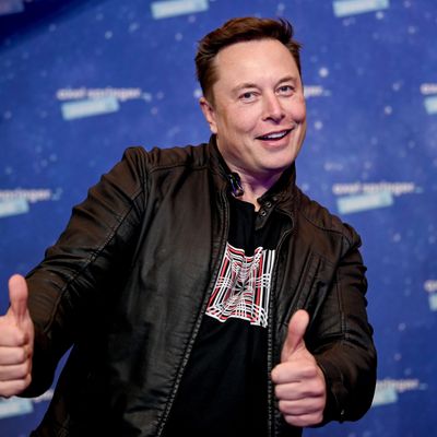 Elon Musk bei einer Preisverleihung in Berlin