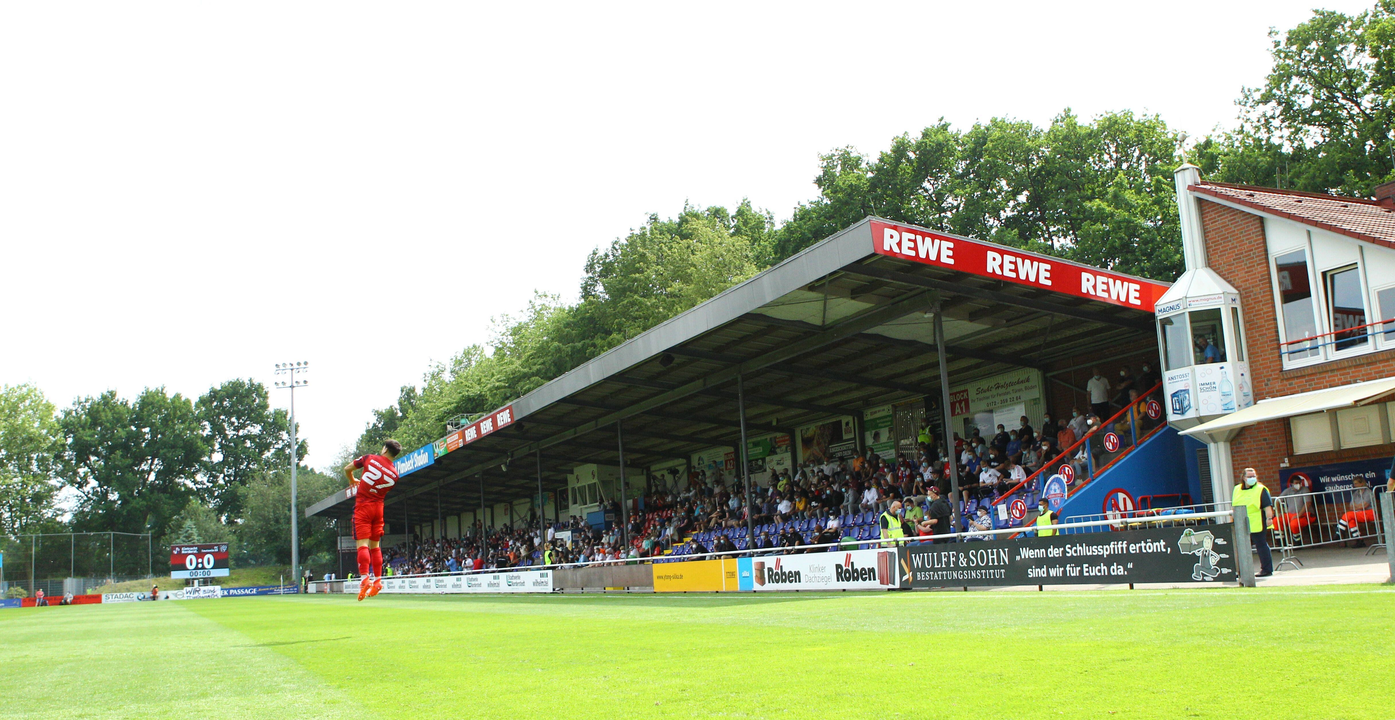 
                <strong>Eintracht Norderstedt - Hannover 96</strong><br>
                Anstoß: Samstag, 7. August, 15:30Stadion: Edmund-Plambeck-Stadion Zuschauer erlaubt: 745
              