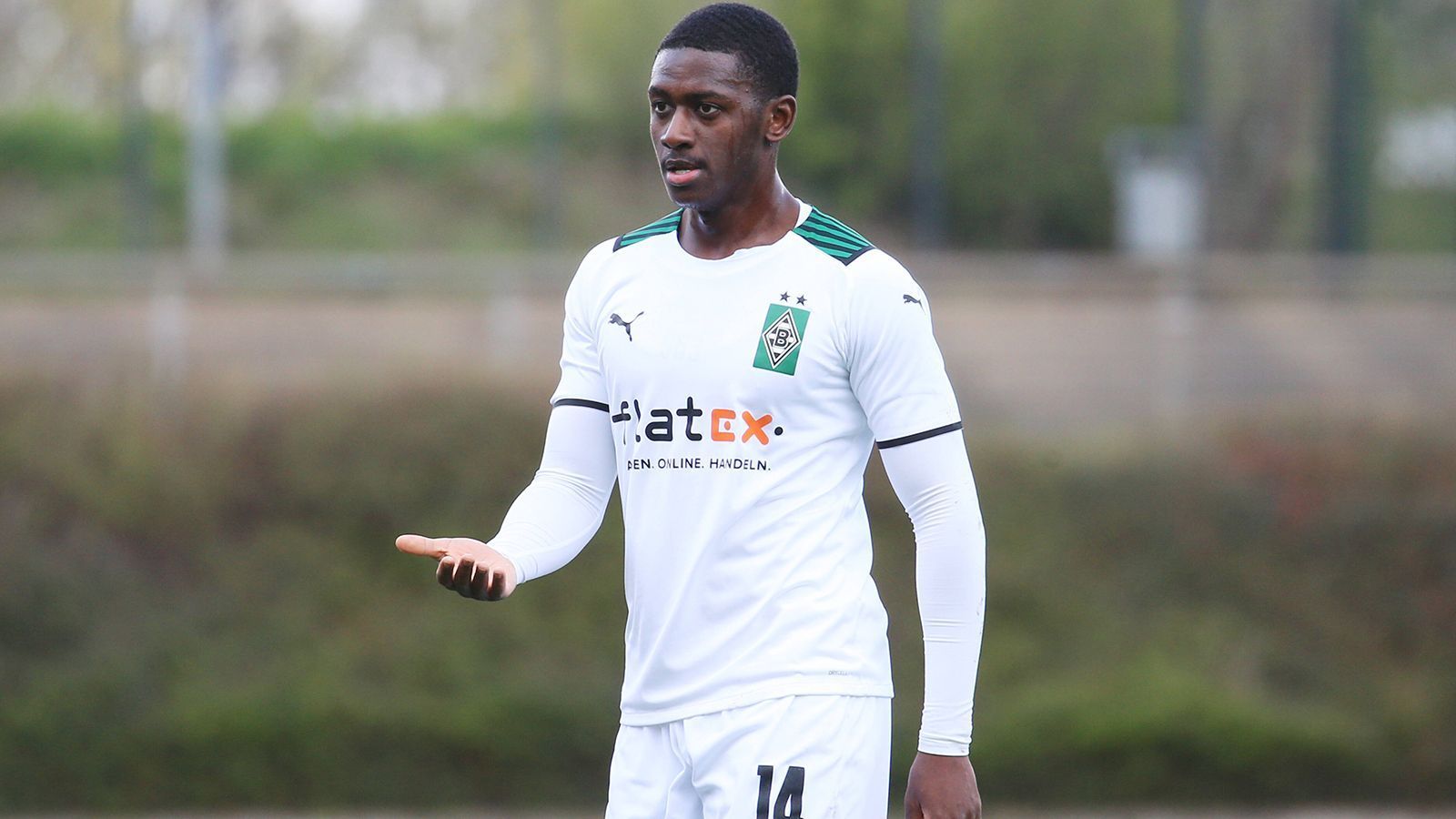<strong>Dayot Upamecano: Mamadou Doucoure</strong><br>Die wohl überraschendste Wahl aller Bayern-Stars in Sachen Wunsch-Mitspieler traf Dayot Upamecano. Der französische Verteidiger würde gerne mit dem Gladbacher Mamadou Doucoure in einer Mannschaft stehen. Der 25-Jährige steht seit 2016 bei der Borussia unter Vertrag, hat seitdem aber aufgrund enormer Verletzungsprobleme nur zwei Pflichtspiele bestritten.