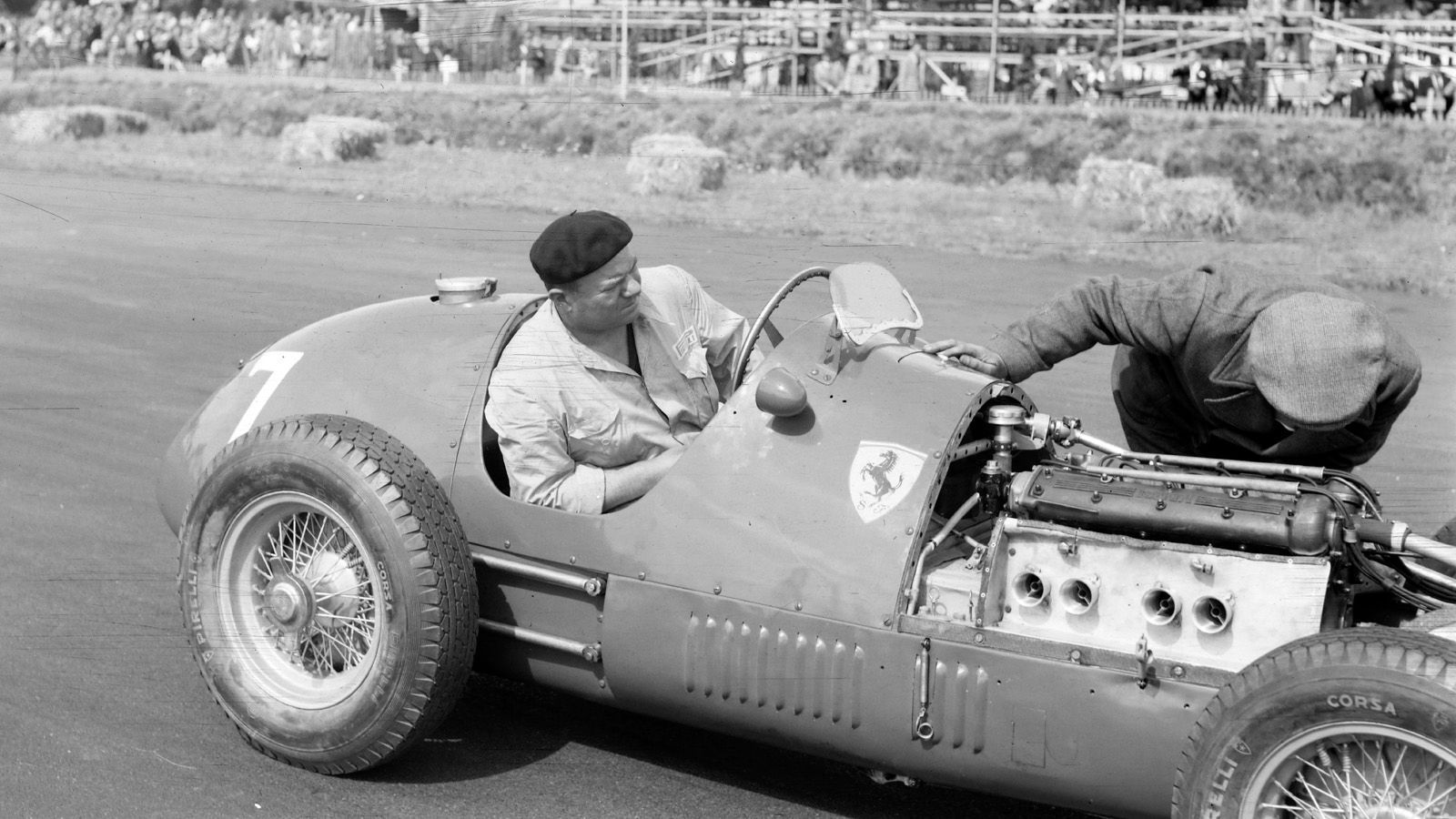 
                <strong>9. Ferrari 500 (Saison 1953), Siegquote: 77,8%</strong><br>
                7 Siege in 9 Rennen, 6 Pole Positions |Fahrer: Alberto Ascari, Nino Farina, Luigi Villoresi, Mike Hawthorn, Umberto Maglioli, Piero Carini
              