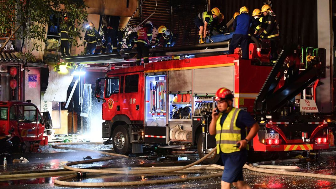 Bei einer Gasexplosion in einem Restaurant sind mehrere Menschen ums Leben gekommen.