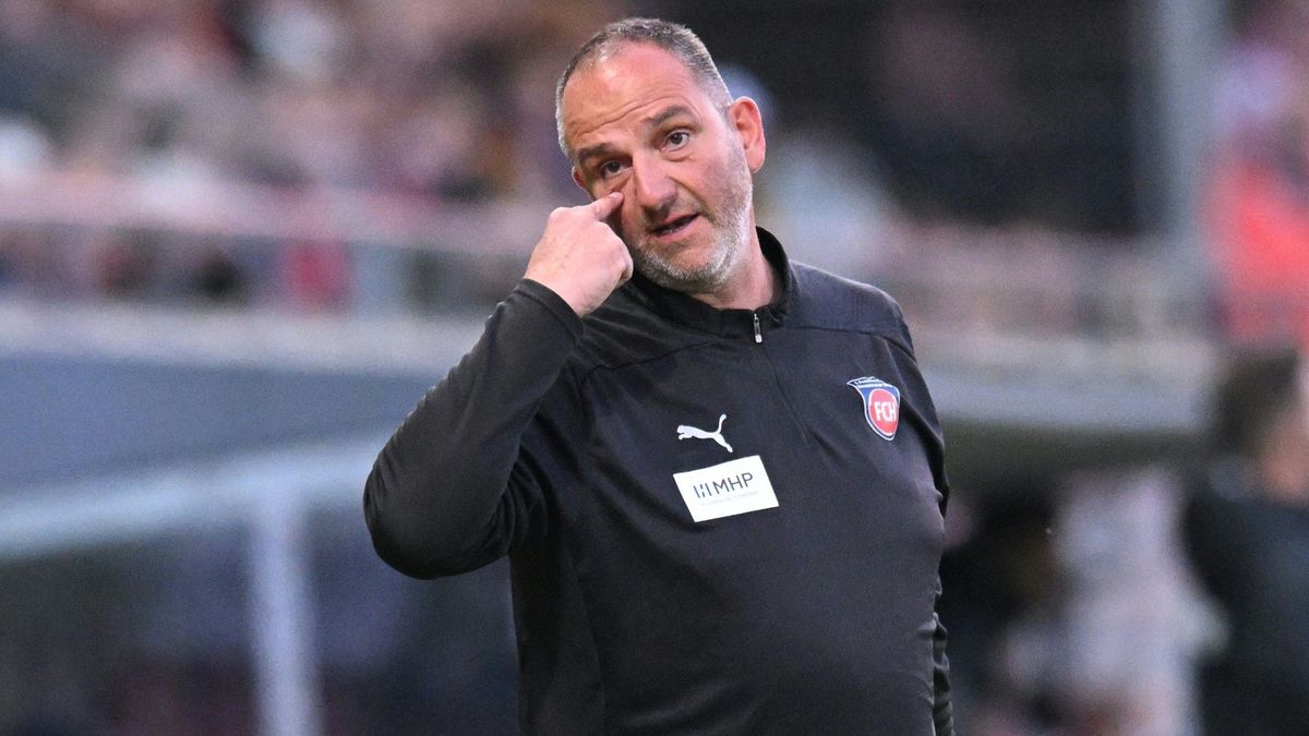 Trainer Frank Schmidt vom 1. FC Heidenheim