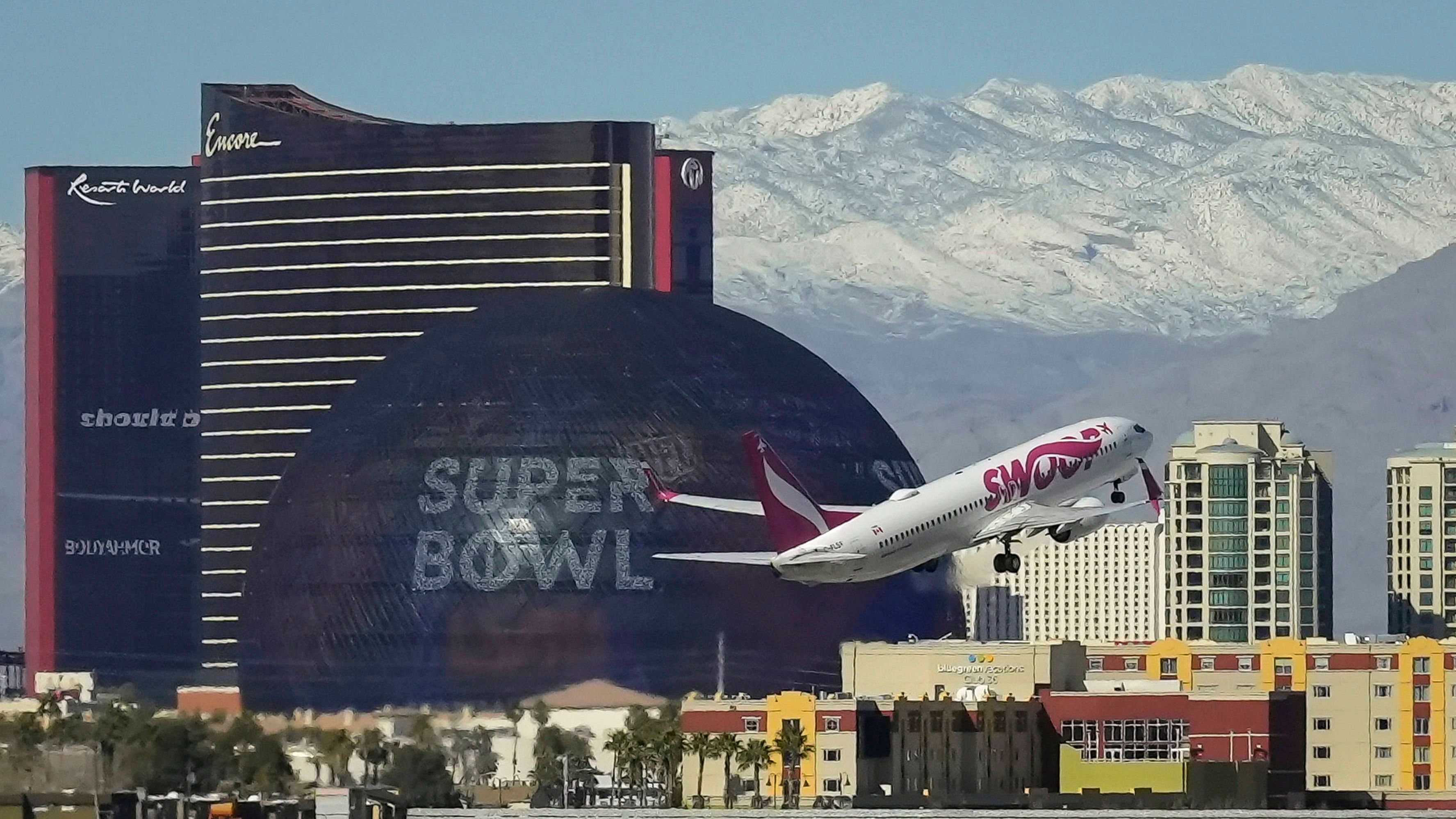 <strong>Die Reisekilometer der NFL-Teams 2025</strong><br><em>Es gibt große Unterschiede zwischen den Teams mit den meisten und wenigsten Reisekilometern in der <a target="_blank" href="https://www.ran.de/sports/american-football/nfl">NFL</a>. Besonders die internationalen Spiele treiben die Kilometer nach oben. Gezählt werden Hin- und Rückreise pro Spiel.&nbsp;<strong>ran</strong> zeigt das Reise-Ranking für die Saison 2025. (Quelle: bookies.com)</em>