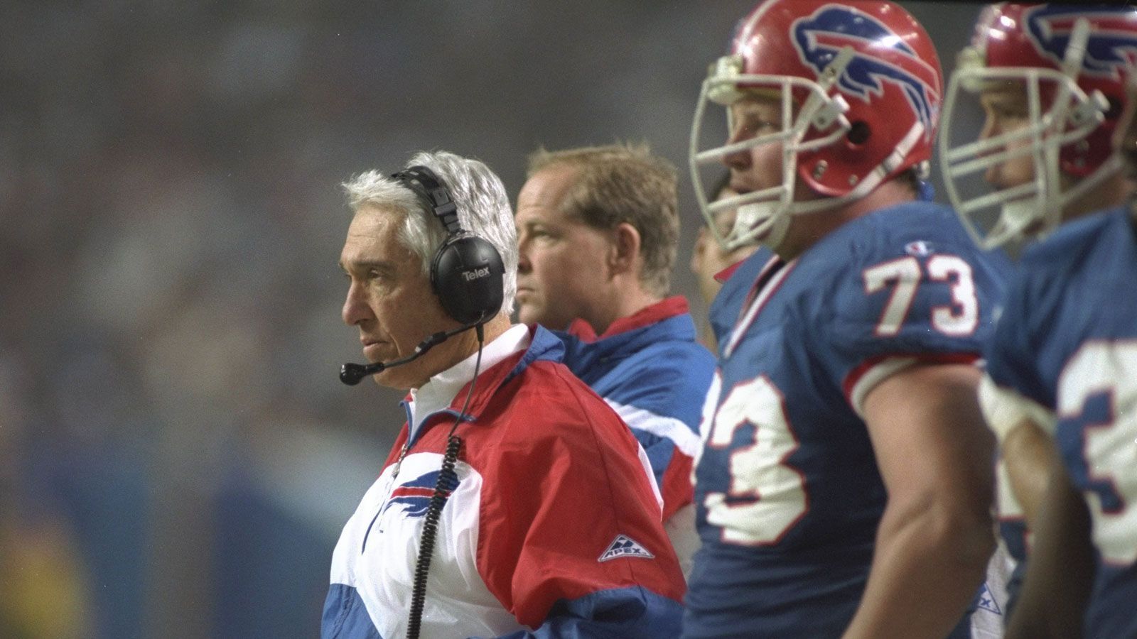 
                <strong>Die meisten Super Bowl-Niederlagen in Serie</strong><br>
                Rekordhalter: Buffalo Bills - Rekord: Vier Super-Bowl-Niederlagen in Serie - Anmerkung: Die Buffalo Bills standen 1990 bis 1993 im Super Bowl, konnten aber keinen gewinnen
              