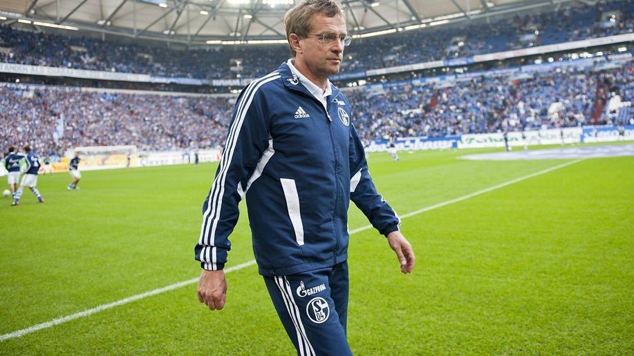 
                <strong>Ralf Rangnick</strong><br>
                21. März 2011 - 22. September 2011
              