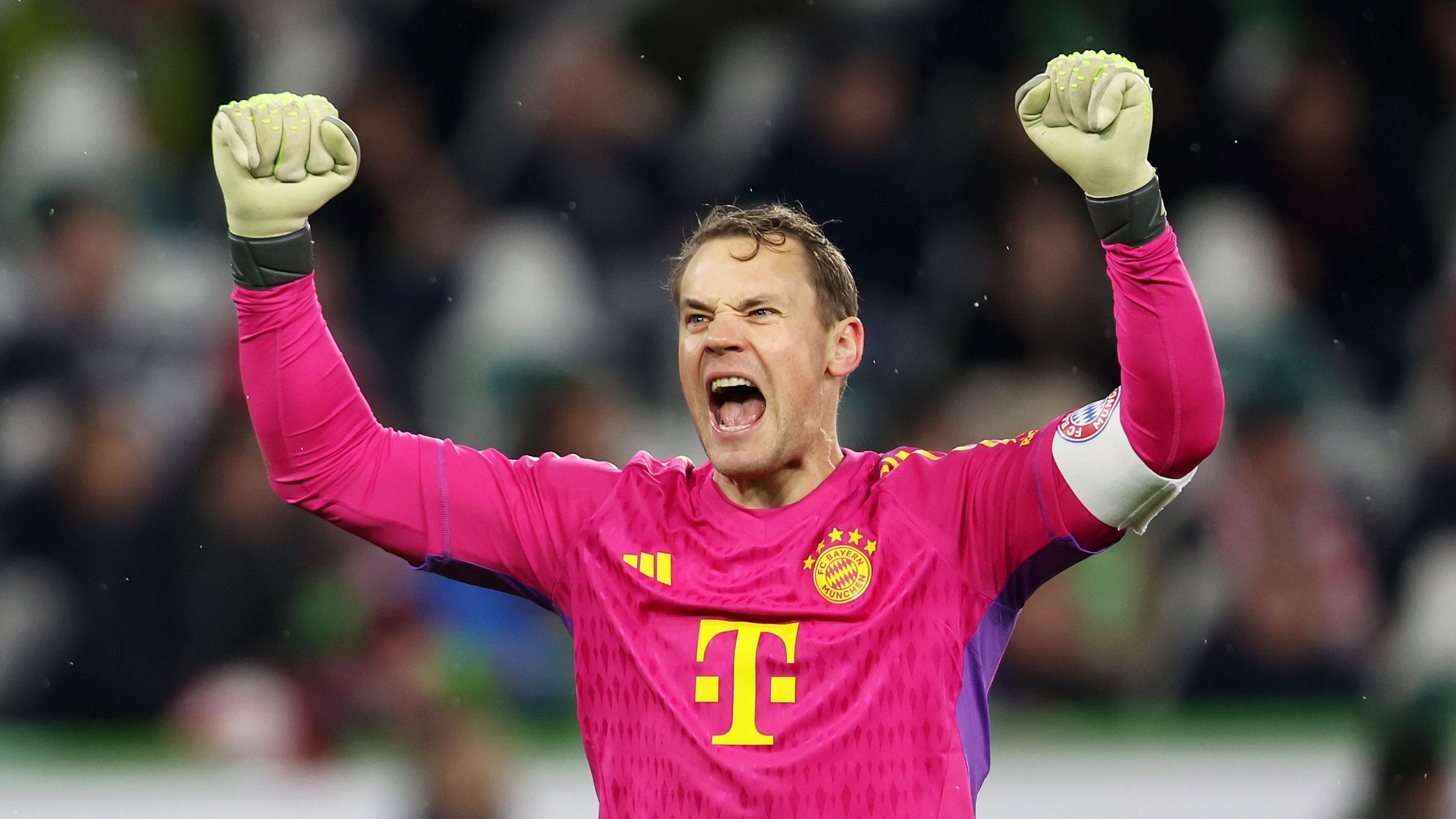 <strong>Platz 9: Manuel Neuer</strong><br>
                • Pflichtspiel-Einsätze für den FC Bayern: 512<br>• Pflichtspiel-Tore: 0