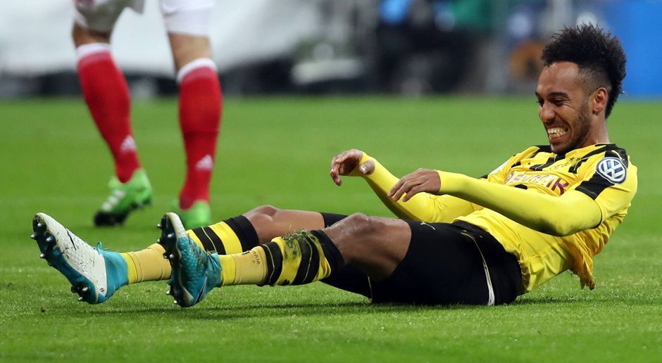 
                <strong>Pierre-Emerick Aubameyang</strong><br>
                Der Gabuner vergibt in der 4. Minute die große Chance zur Führung und bleibt lange blass. In der 69. Minute ist er aber genau an der richtigen Stelle und nickt die Dembele-Flanke zum Ausgleich ein. ran-Note: 2
              