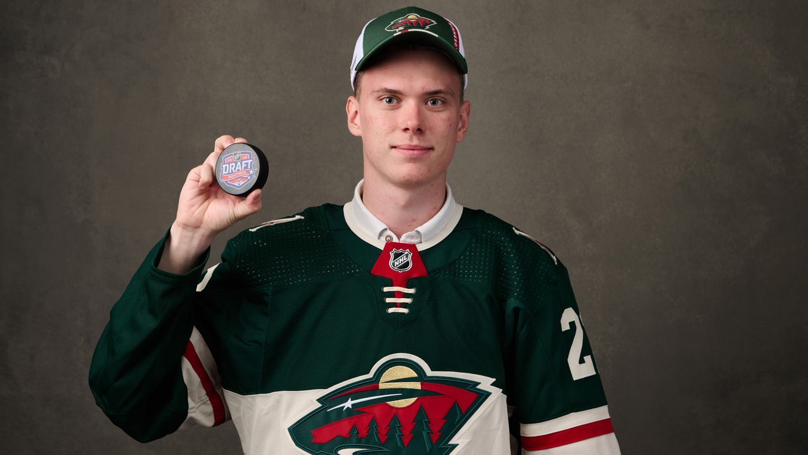 
                <strong>24. Pick - Minnesota Wild: Danila Jurow</strong><br>
                &#x2022; Position: Rechter Flügel<br>&#x2022; Nationalität: Russland<br>&#x2022; Klub: Metallurg Magnitogorsk (Russland)<br>
              