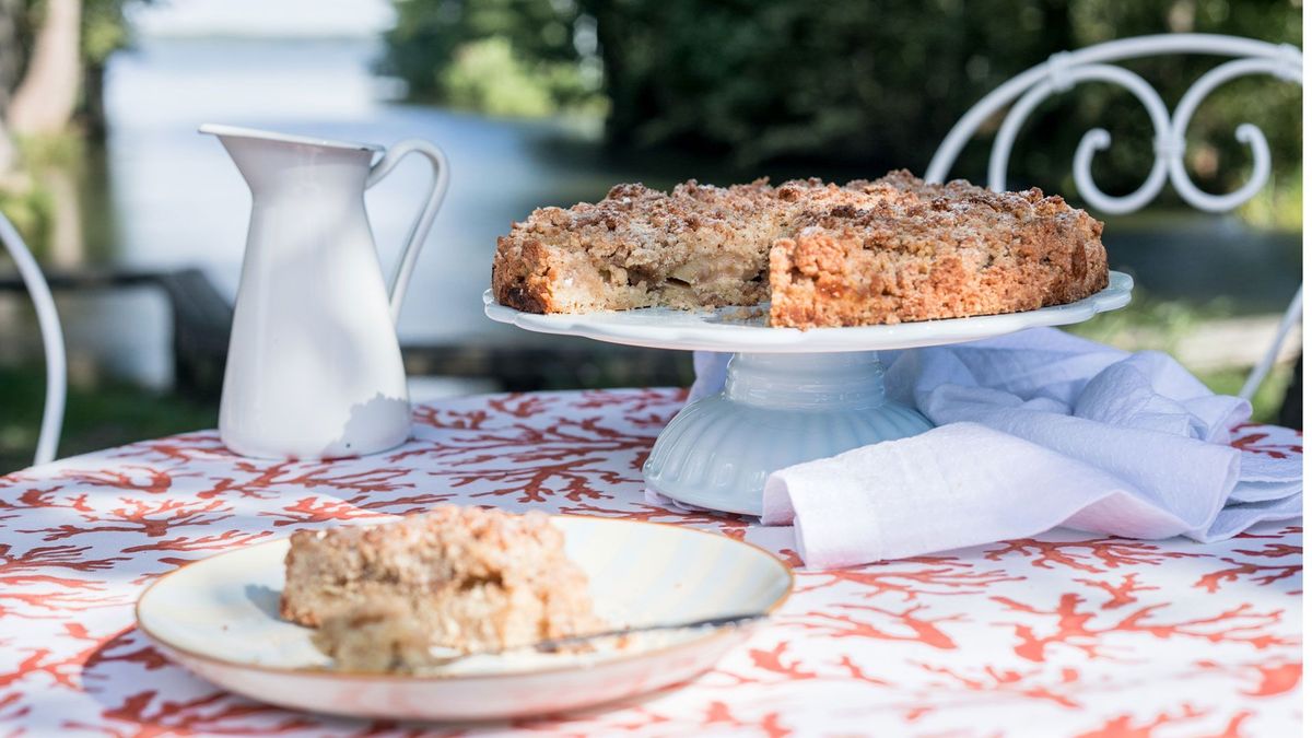 Apfel-Streuselkuchen mit Apfelkorn