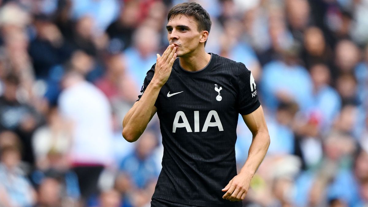 Manchester City v Tottenham Hotspur - Premier League