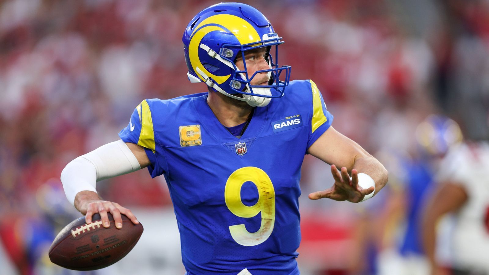 
                <strong>Platz 33: Matthew Stafford</strong><br>
                &#x2022; Team: Los Angeles Rams<br>&#x2022; Position: Quarterback<br>&#x2022; Platzierung im Vorjahr: 20<br>
              