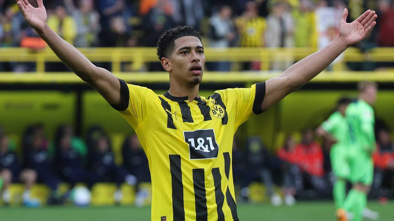 
                <strong>Zentrales Mittelfeld: Jude Bellingham (Borussia Dortmund)</strong><br>
                Beim 19-Jährigen gehen einem so langsam aber sicher die Superlative aus. Er ist trotz seines Alters eine absolute Führunsgfigur beim BVB, Chef im Mittelfeld, Torschütze, Torvorbereiter und Arbeiter. Hatte zwischenzeitlich eine kurze Phase, in der er überspielt wirkte. Die ist aber längst vorbei. War in 30 BL-Einsätzen an zwölf Toren direkt beteiligt. Er ist einer der überragenden Spieler der Saison und wird im Sommer wohl (leider) die Liga Richtung Real Madrid verlassen.
              