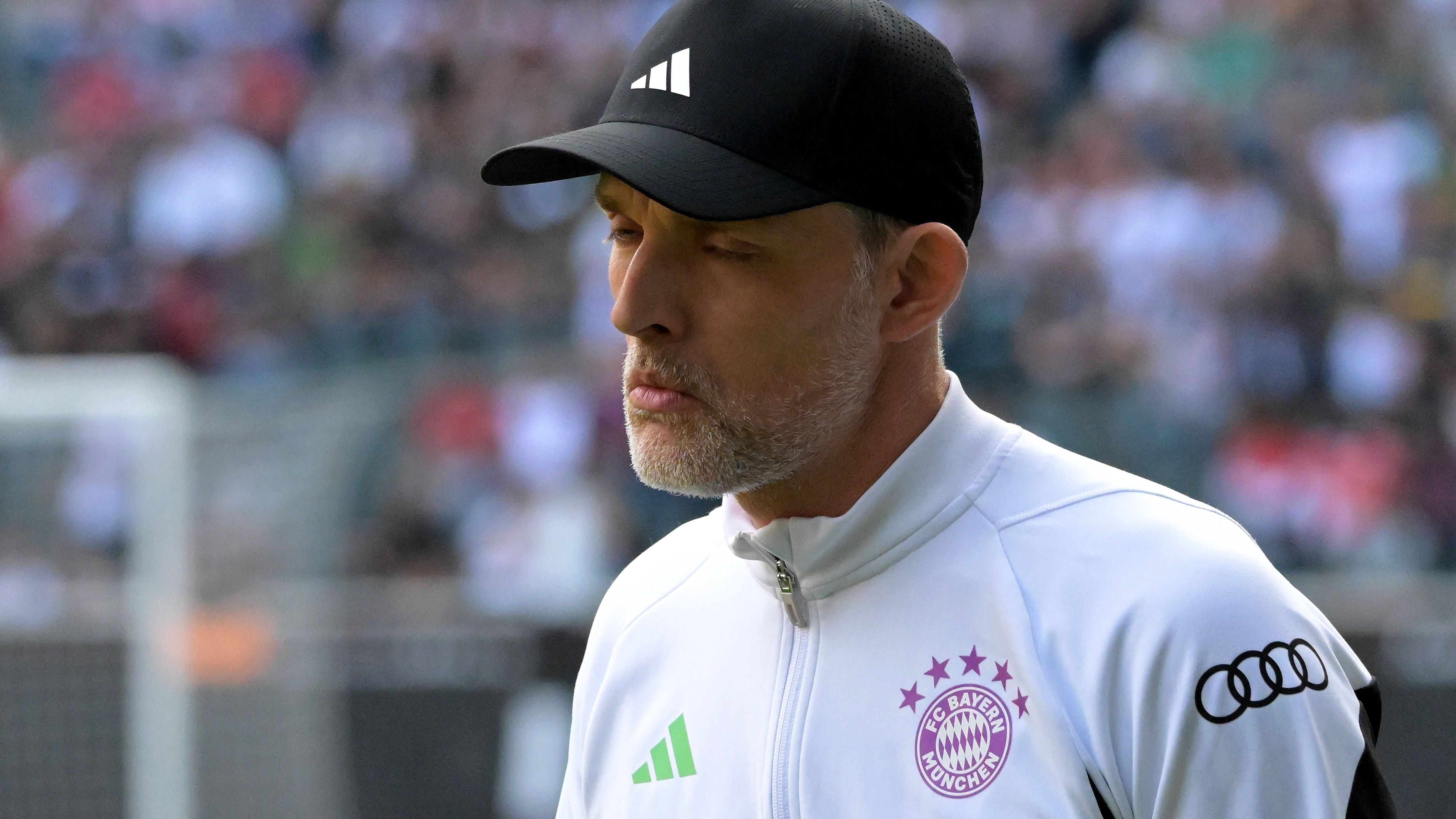 Natürlich kann auch Guerreiro diese Position bekleiden, doch wenn Tuchel dazu tendiert, einem jungen Spieler eine Chance zu geben, könnte der 17-jährige Däne eine echte Alternative sein. Am Campus wird ausschließlich positiv über den U19-Spieler berichtet. Vor allem technisch und mit dem Ball am Fuß verfügt er über besondere Fähigkeiten. Doch er ist eben eher ein Spieler mit Offensivdrang als ein Defensivspieler.