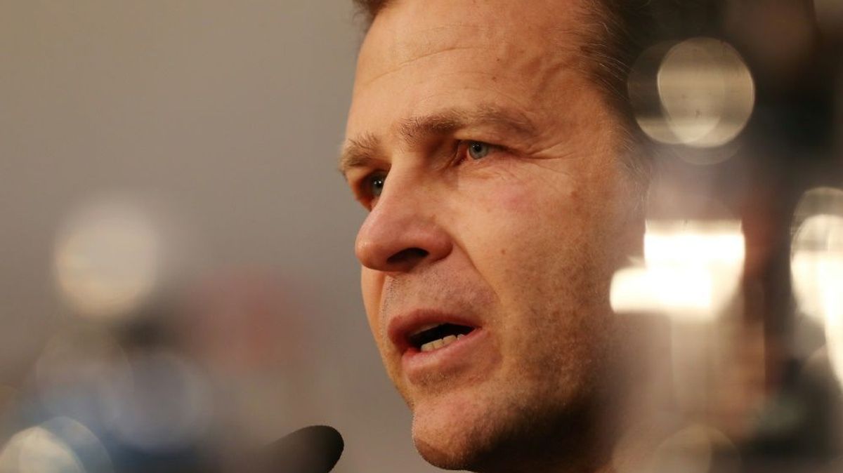 Oliver Bierhoff rechnet mit Einschnitten im Profifußball