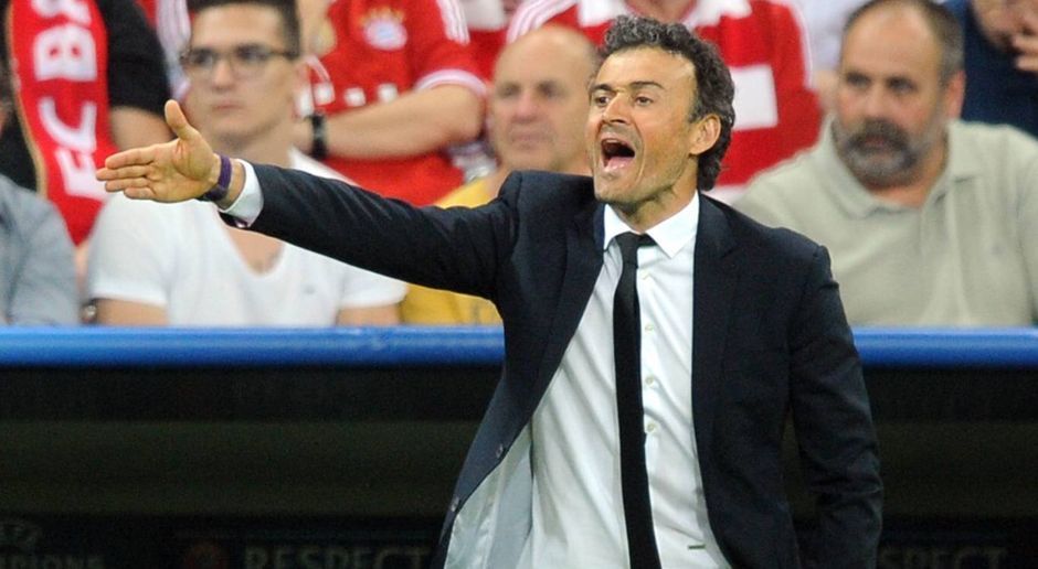 
                <strong>Luis Enrique</strong><br>
                ... Luis Enrique. Angeblich beschäftigen sich die Bayern-Bosse auch mit dem Ex-Trainer des FC Barcelona. "Sport1" und die Zeitung "Sport" berichten, dass der FC Bayern den Spanier kontaktiert hat. Nach Informationen des italienischen Journalisten Mattio Pedrosi ist Enrique neben Louis van Gaal sogar der Top-Kandidat bei den Bayern. Enrique wäre sofort verfügbar und kann auch die nötigen Erfolge vorweisen. Während seiner Zeit bei Barca gewinnt der 47-Jährige die Champions League, wird zweimal Meister und dreimal Pokalsieger in drei Jahren. Und: Er kann mit Stars umgehen. Allerdings sollen sich die Bayern einen Trainer mit guten Deutschkenntnissen wünschen. Dies würde also gegen Enrique sprechen. Aber schließlich mussten ja auch Pep Guardiola und Carlo Ancelotti eine Sprachbarriere überwinden. Ein Sprachproblem ...
              